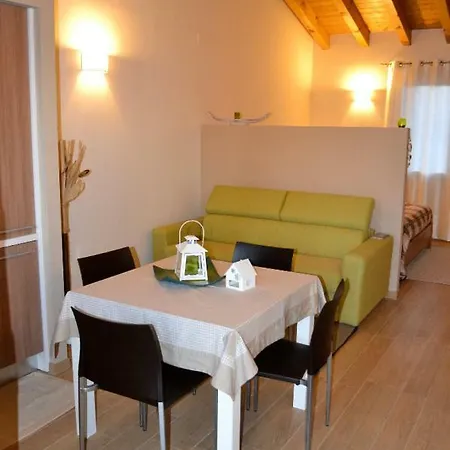 Bed & Breakfast I Mirtilli Pianezze